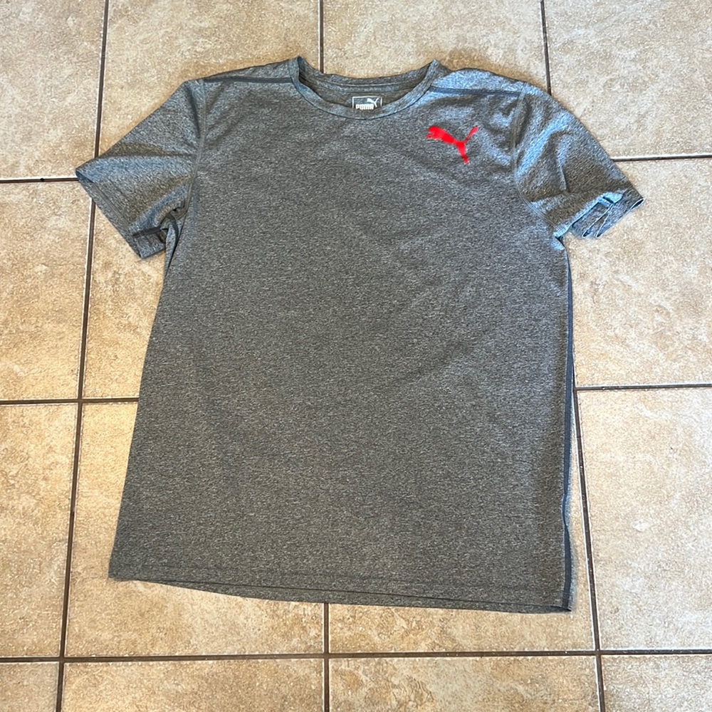 Puma Performance Gray Short Sleeved Tee/Shirt with Graphic Size Large